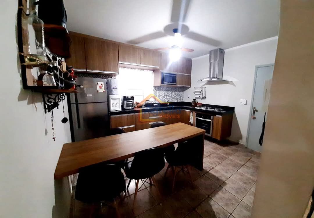 Casa, 3 quartos, 134 m² - Foto 1