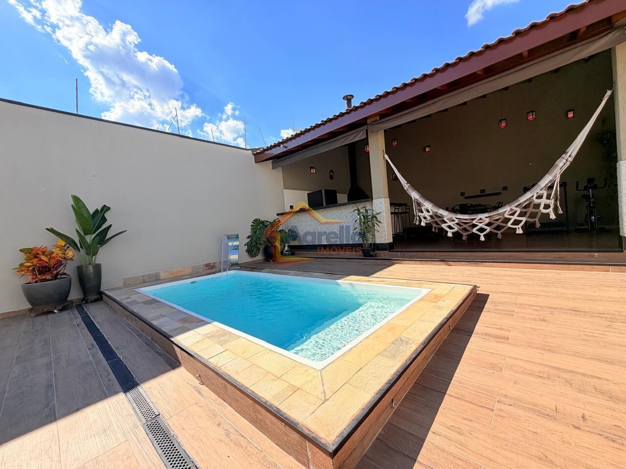 Casa, 2 quartos, 141 m² - Foto 2