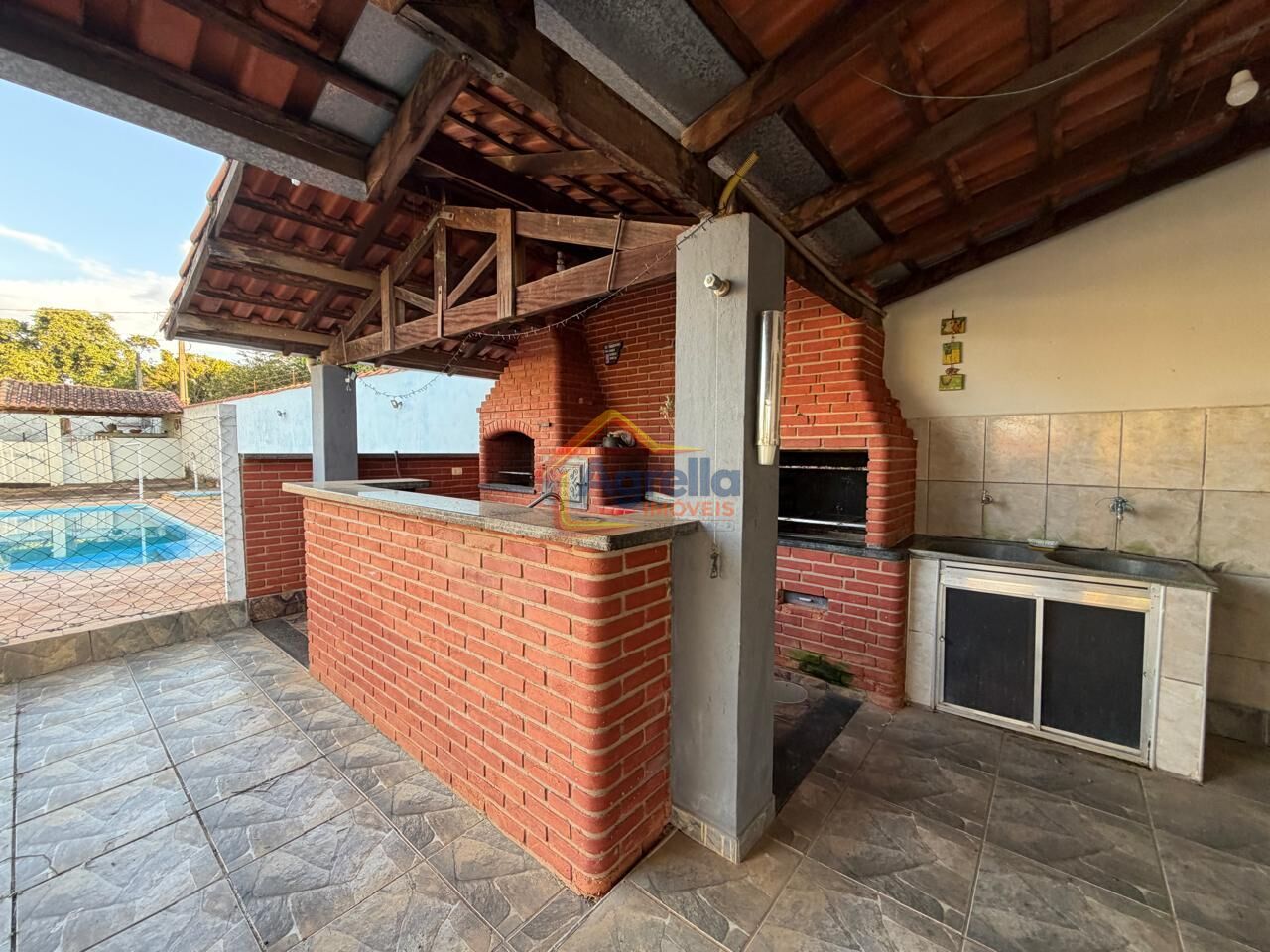 Sítio, 2 quartos, 1000 m² - Foto 1