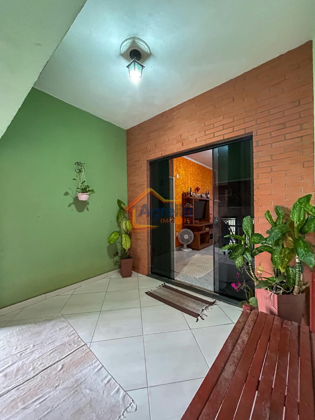 Casa, 3 quartos, 161 m² - Foto 2