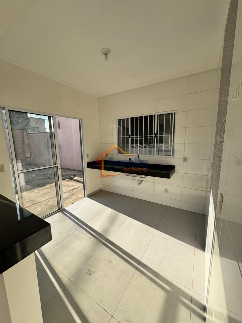 Casa, 3 quartos, 90 m² - Foto 2