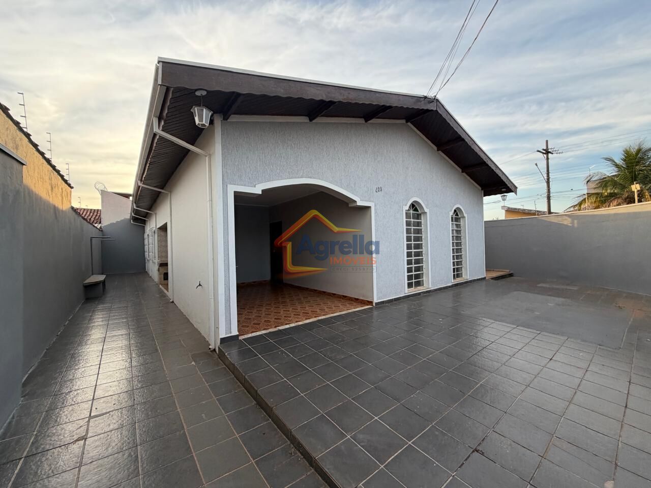Casa, 3 quartos, 224 m² - Foto 1