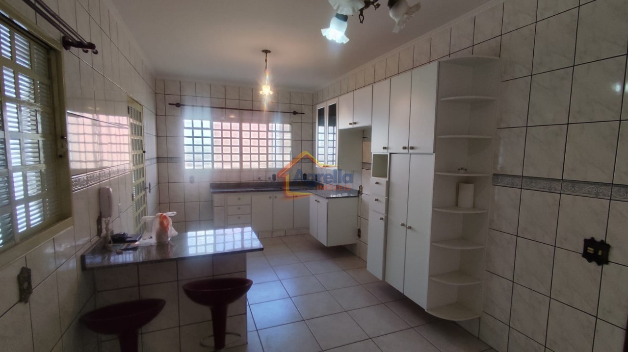Casa, 4 quartos, 210 m² - Foto 13