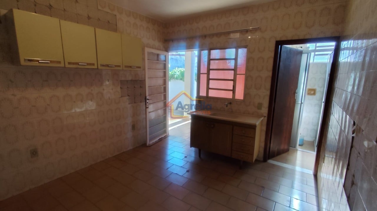 Casa, 4 quartos, 210 m² - Foto 35