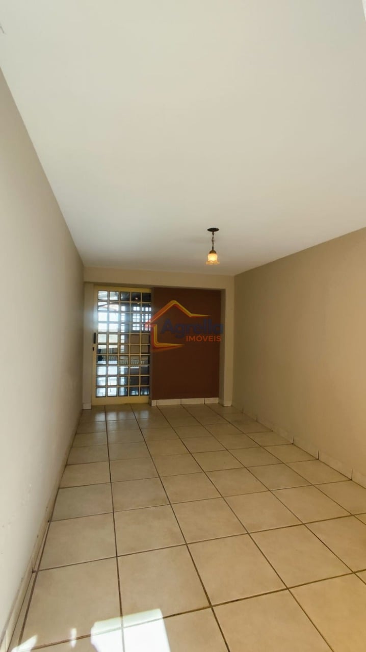 Casa, 4 quartos, 210 m² - Foto 44