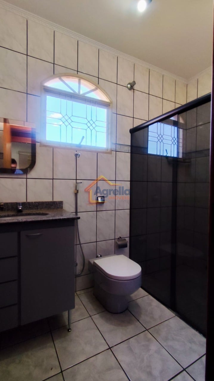 Casa, 4 quartos, 210 m² - Foto 25
