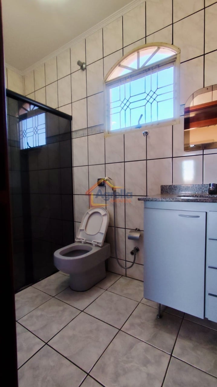 Casa, 4 quartos, 210 m² - Foto 17