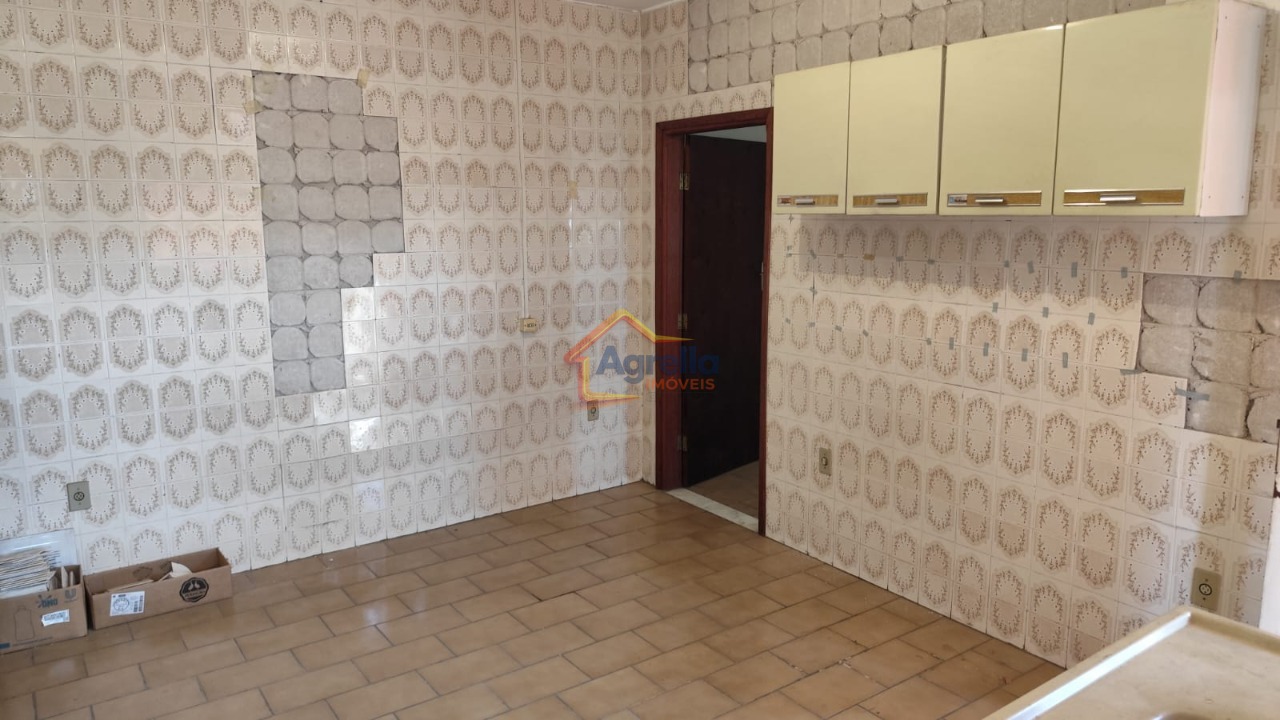 Casa, 4 quartos, 210 m² - Foto 37
