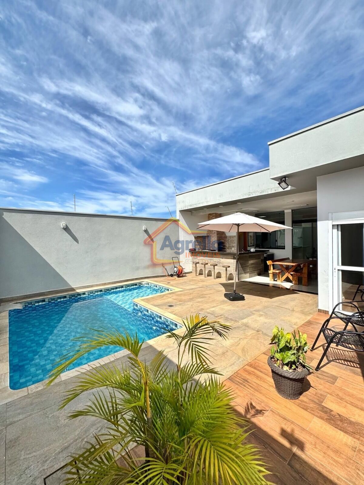 Casa, 3 quartos, 180 m² - Foto 1