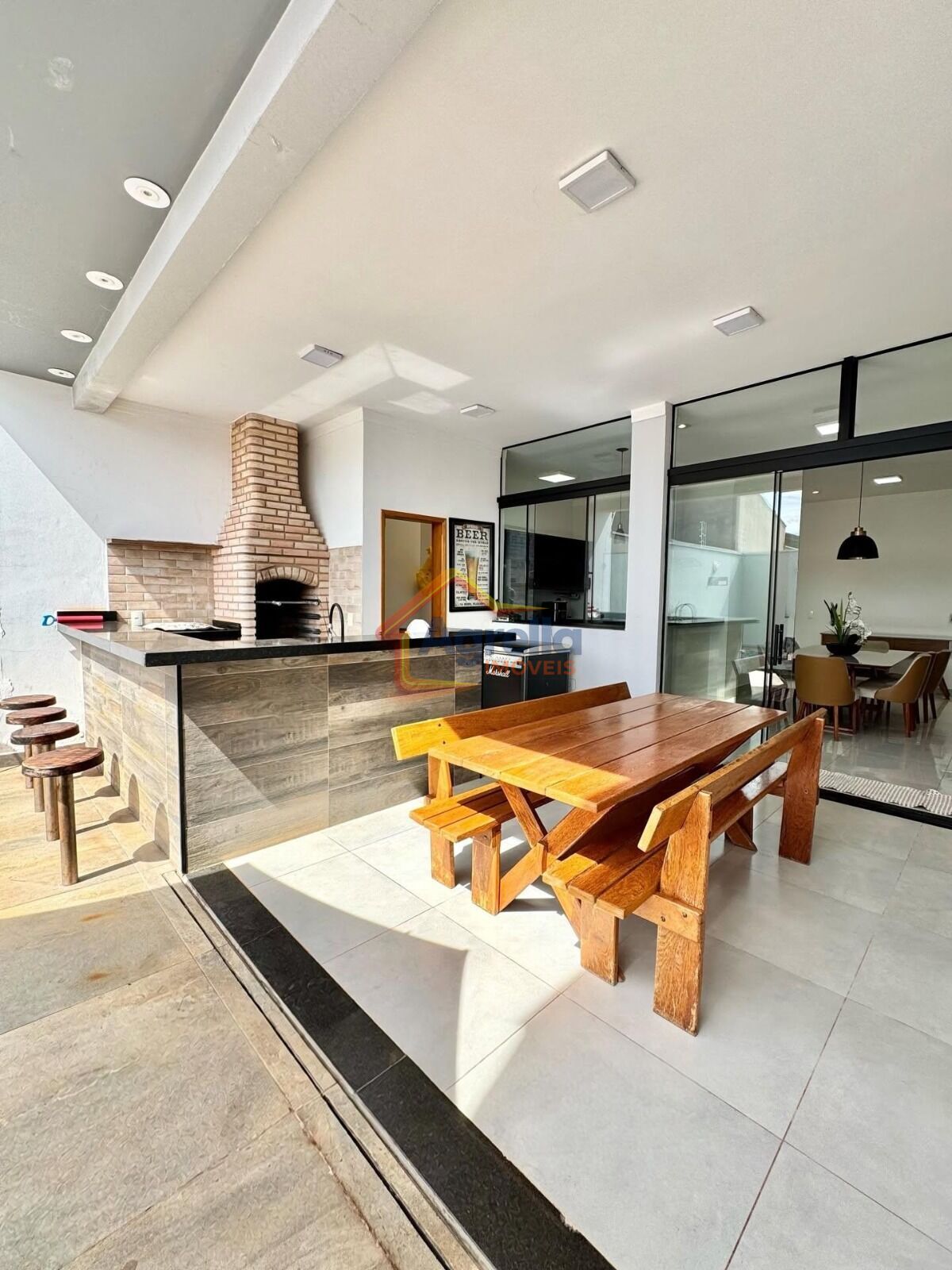 Casa, 3 quartos, 180 m² - Foto 2