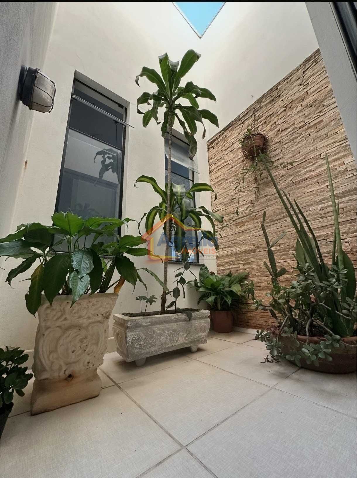 Casa, 4 quartos, 201 m² - Foto 2