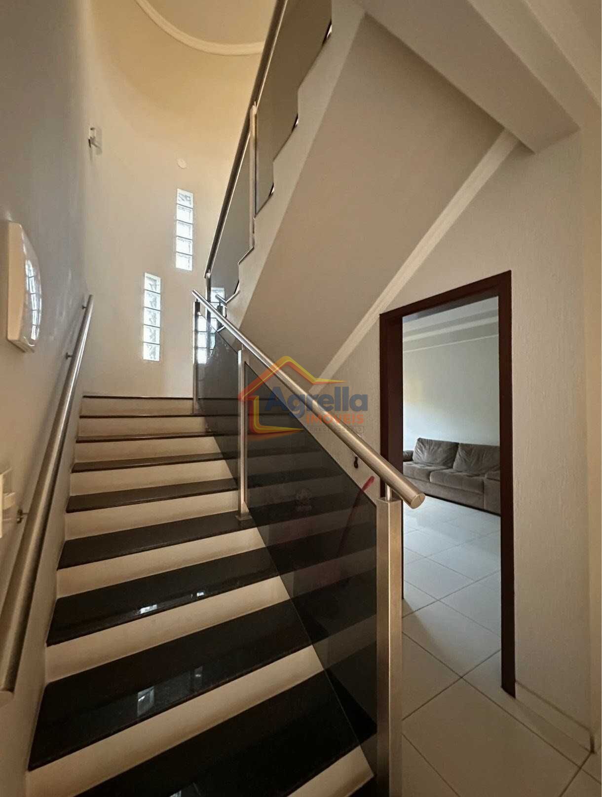 Casa, 4 quartos, 201 m² - Foto 3