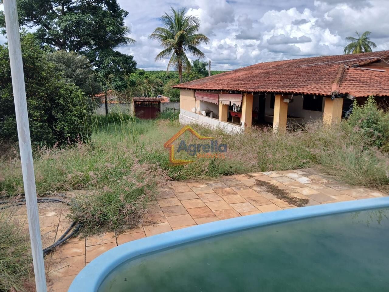 Sítio, 2 quartos, 1000 m² - Foto 1