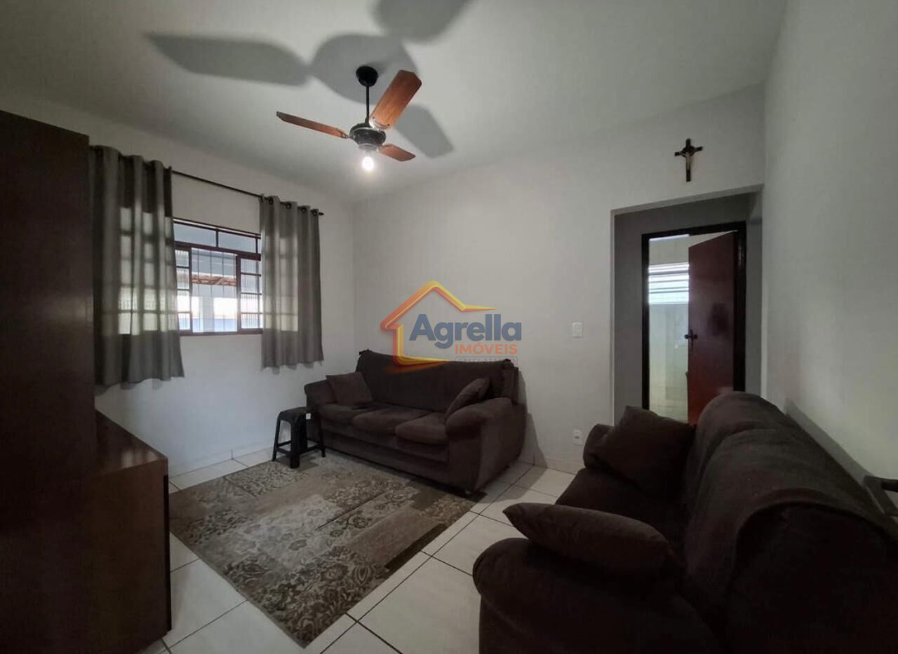 Casa, 3 quartos, 178 m² - Foto 2