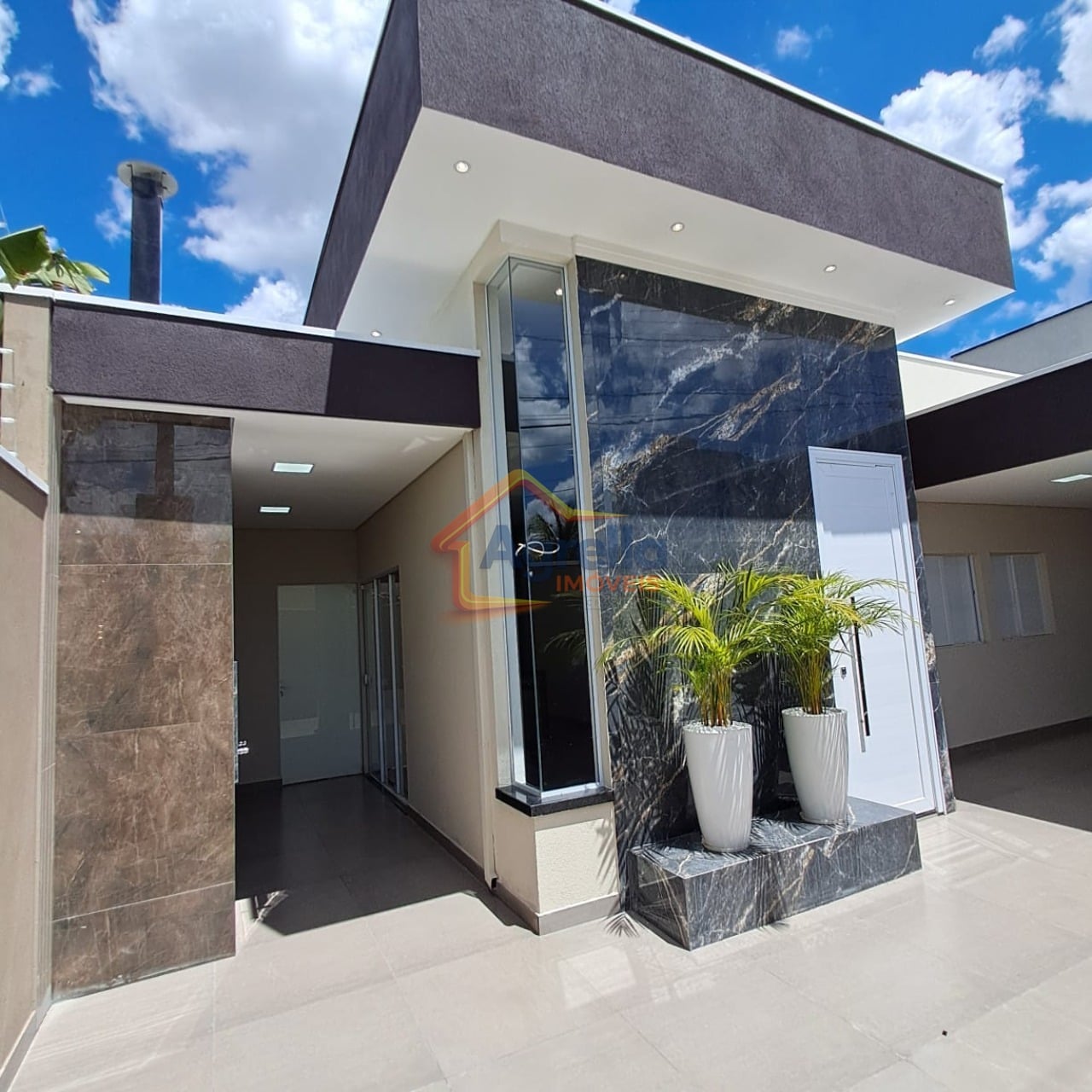 Casa, 3 quartos, 110 m² - Foto 1