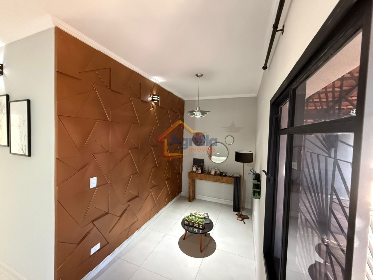 Casa, 3 quartos, 209 m² - Foto 1