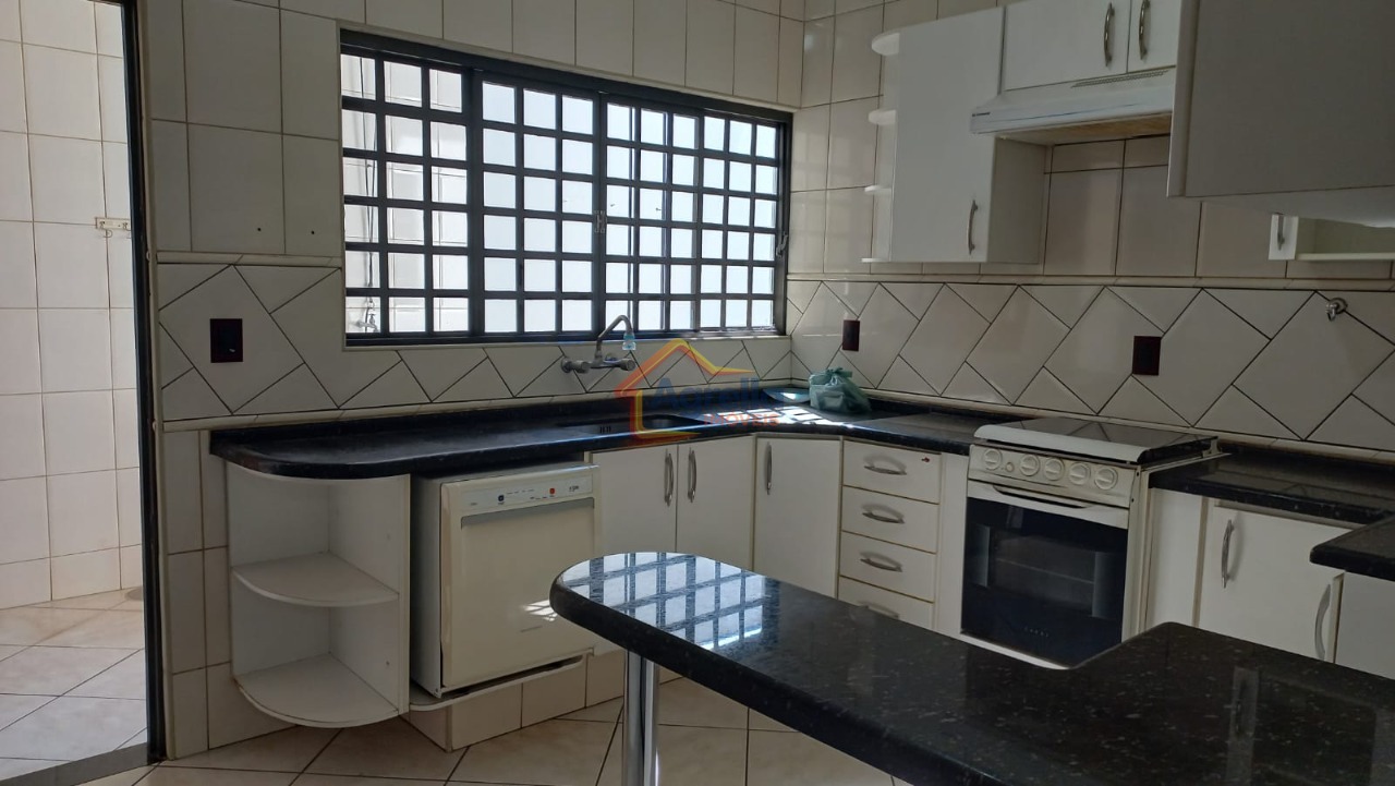 Casa, 3 quartos, 148 m² - Foto 4
