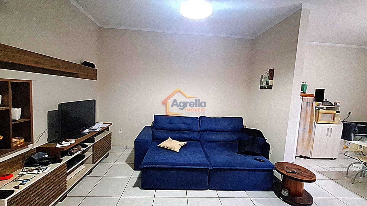 Casa, 3 quartos, 107 m² - Foto 2