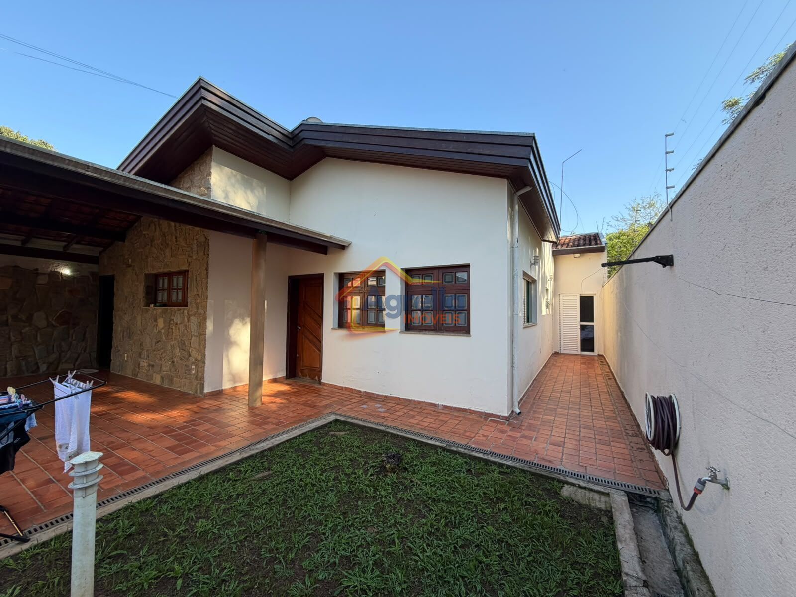 Casa, 3 quartos, 180 m² - Foto 1
