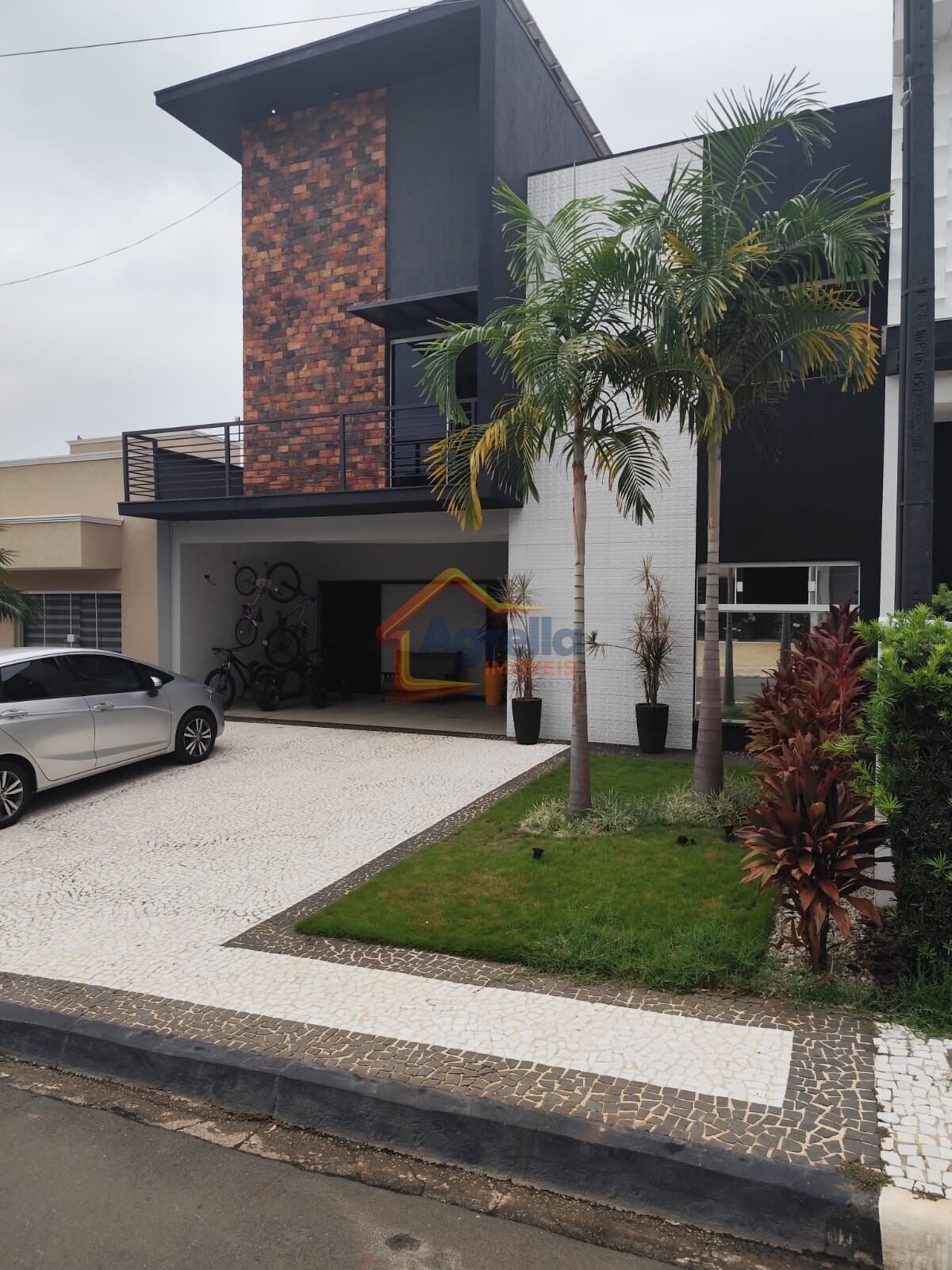 Apartamento, 3 quartos, 180 m² - Foto 1