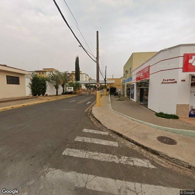 Imagem estática do "Street View" da localização