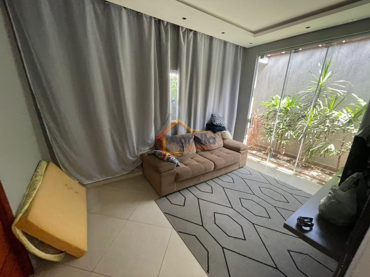 Casa, 3 quartos, 160 m² - Foto 1