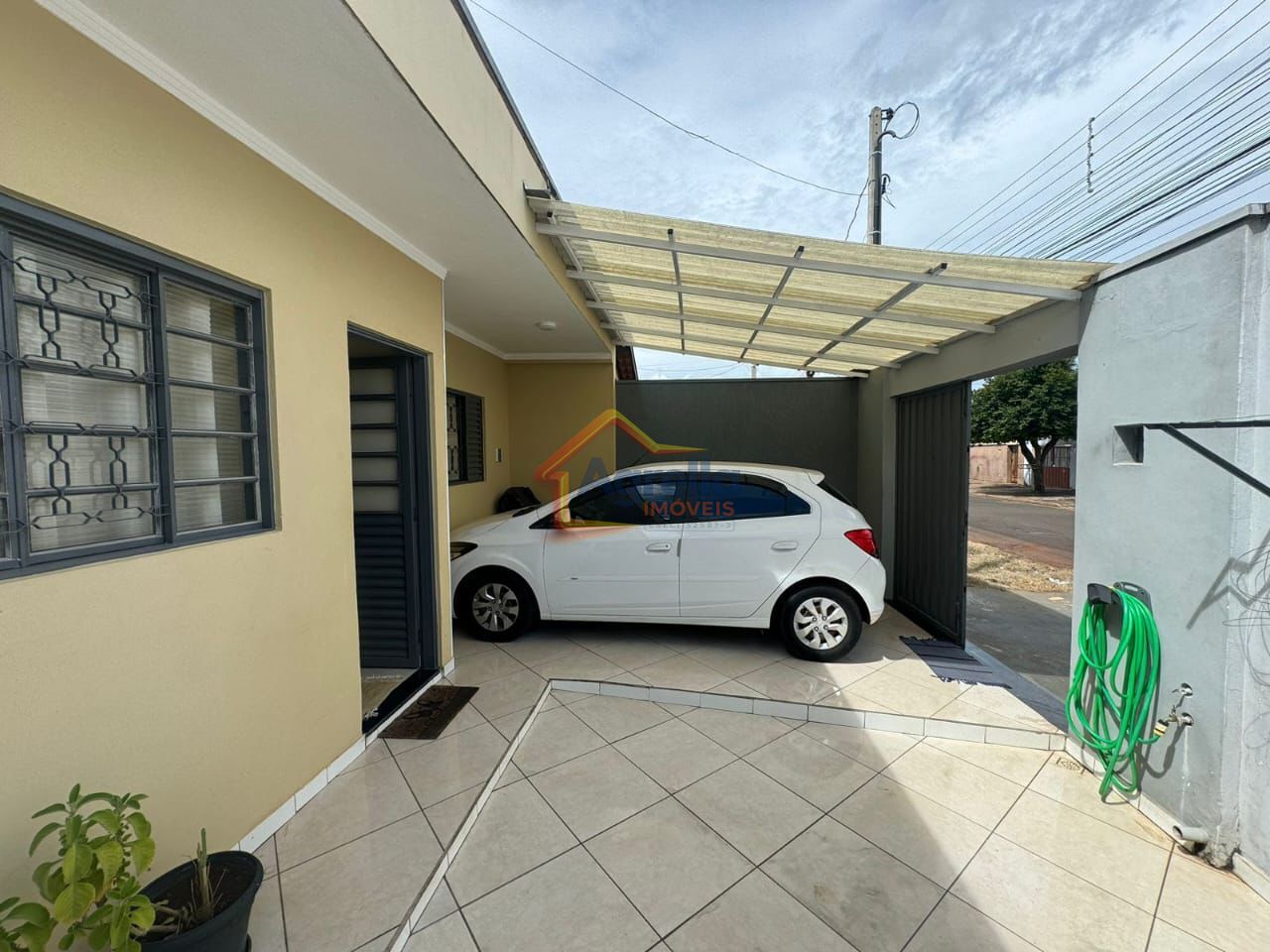 Casa, 1 quarto, 170 m² - Foto 1