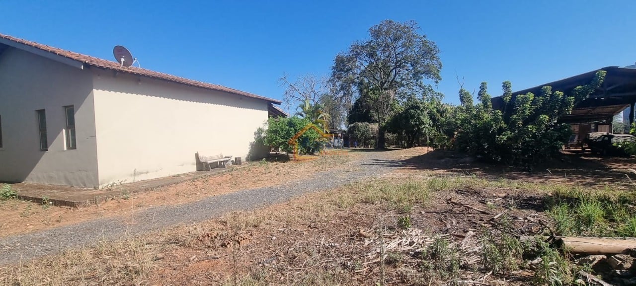 Sítio, 3 quartos, 423 m² - Foto 2