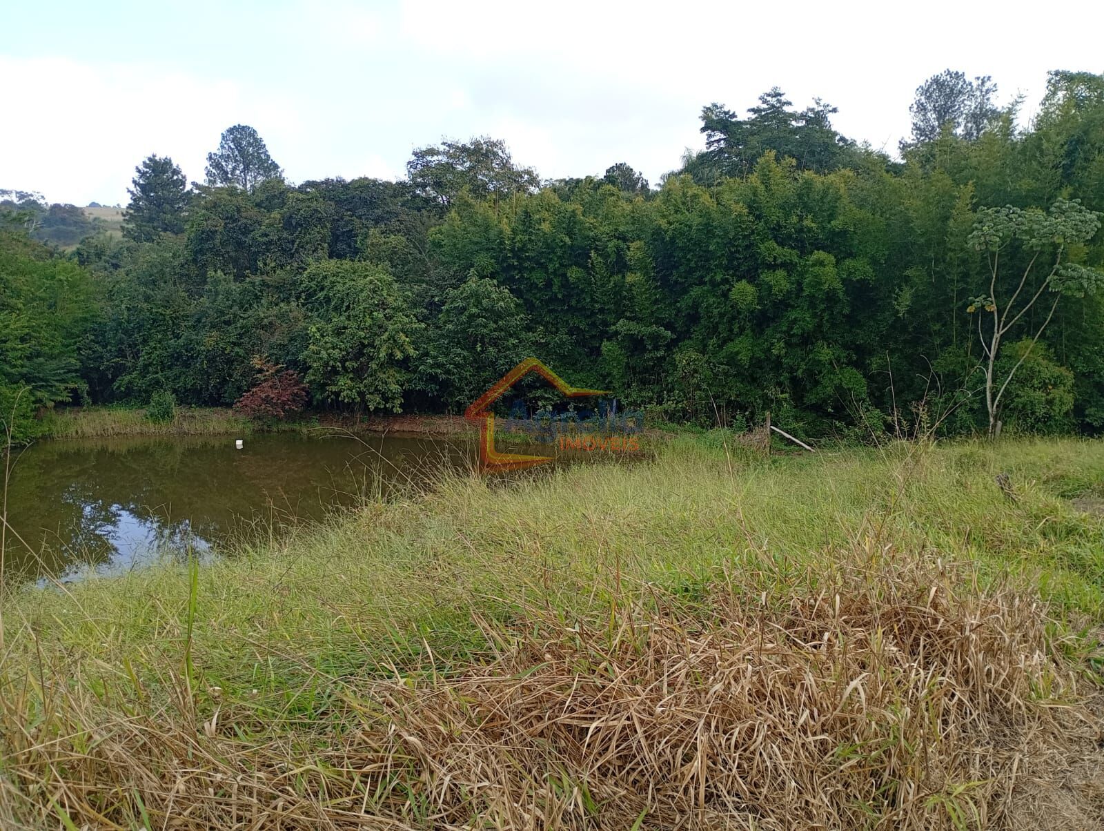 Chácara, 2 quartos, 27 hectares - Foto 1