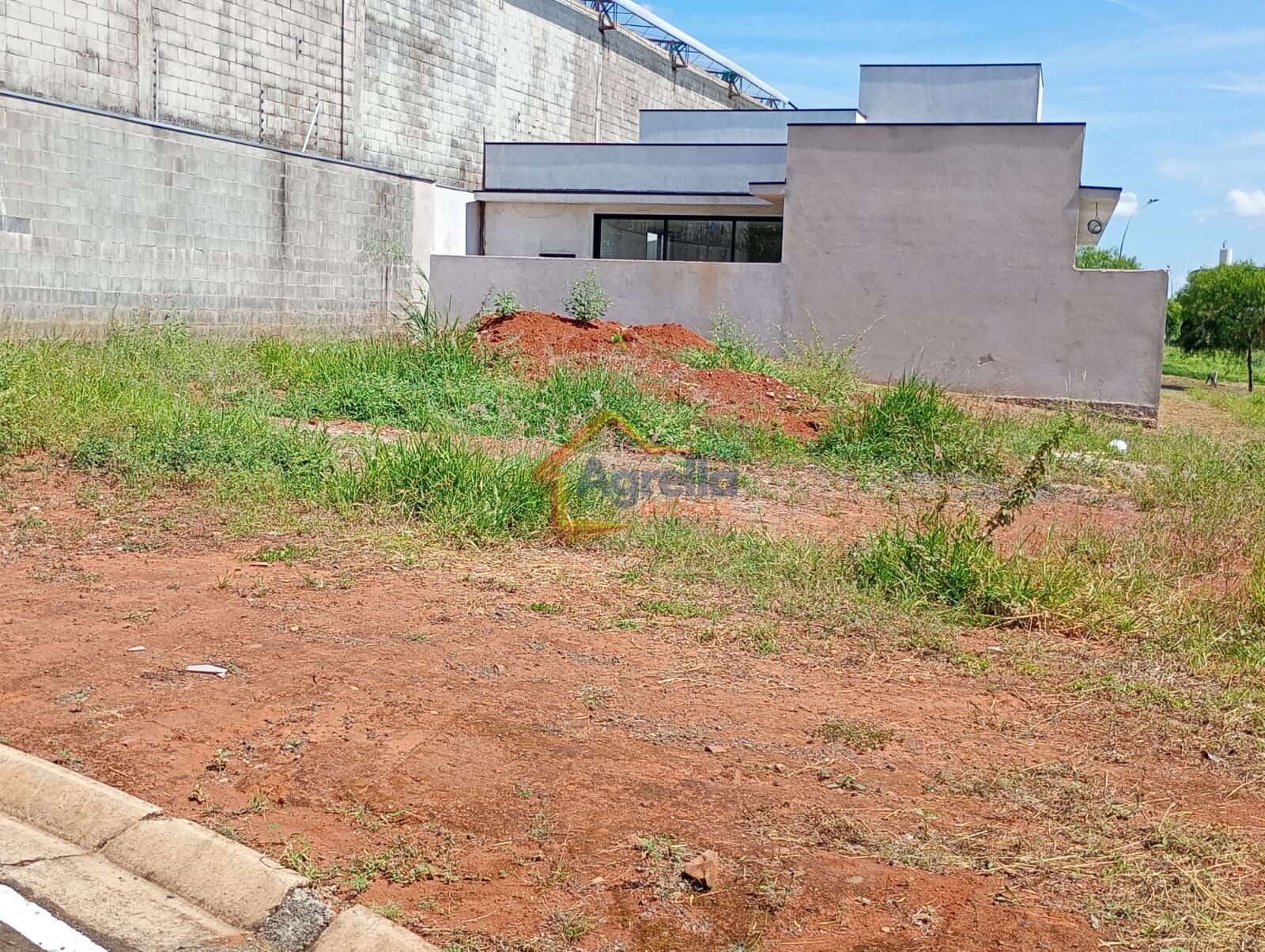 Terreno, 303 m² - Foto 2