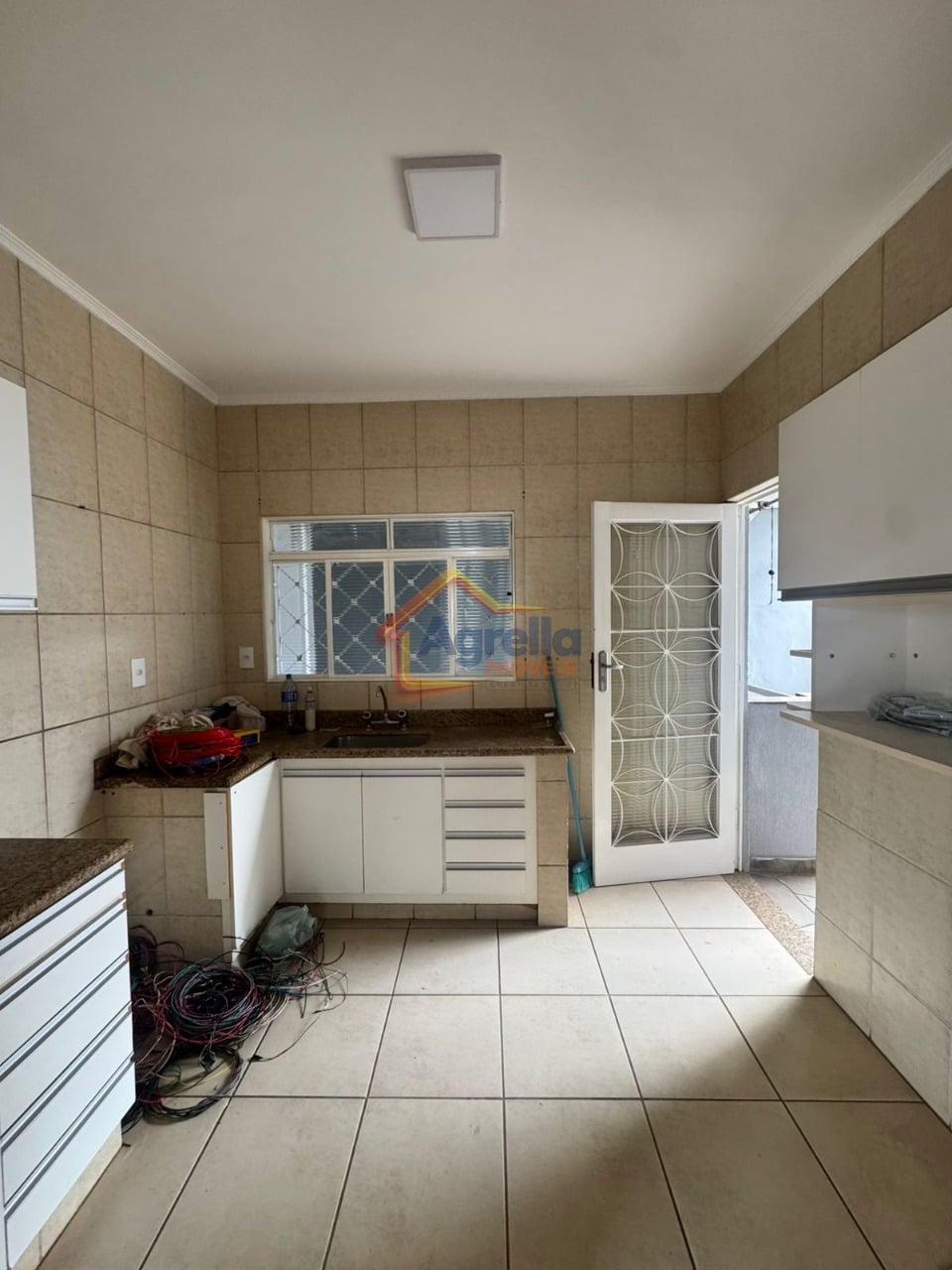 Casa, 3 quartos, 240 m² - Foto 2