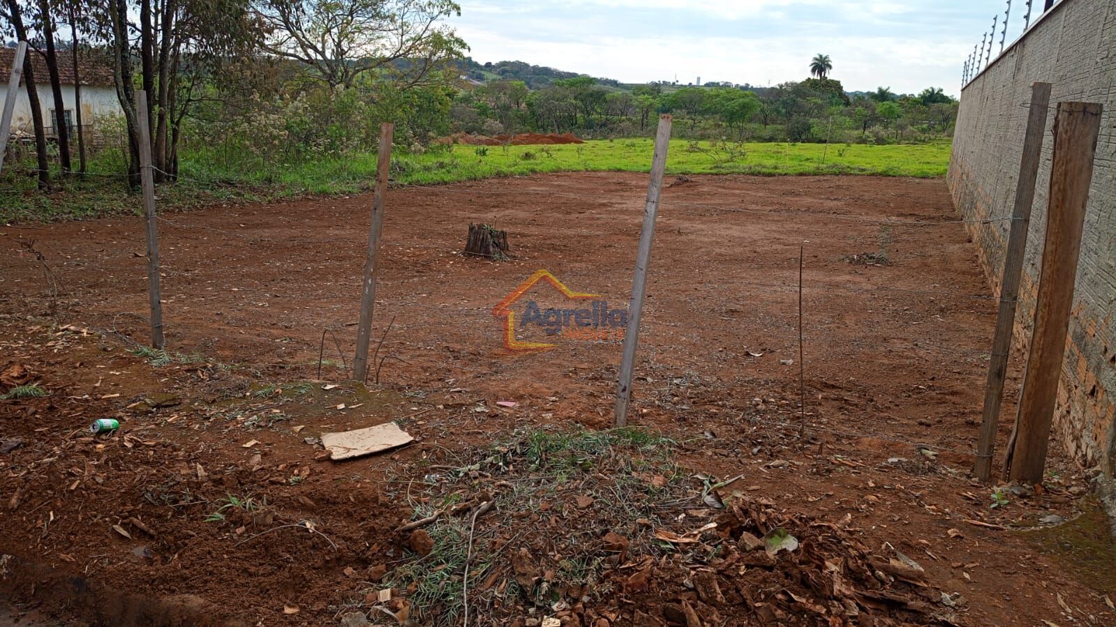 Terreno, 300 m² - Foto 1