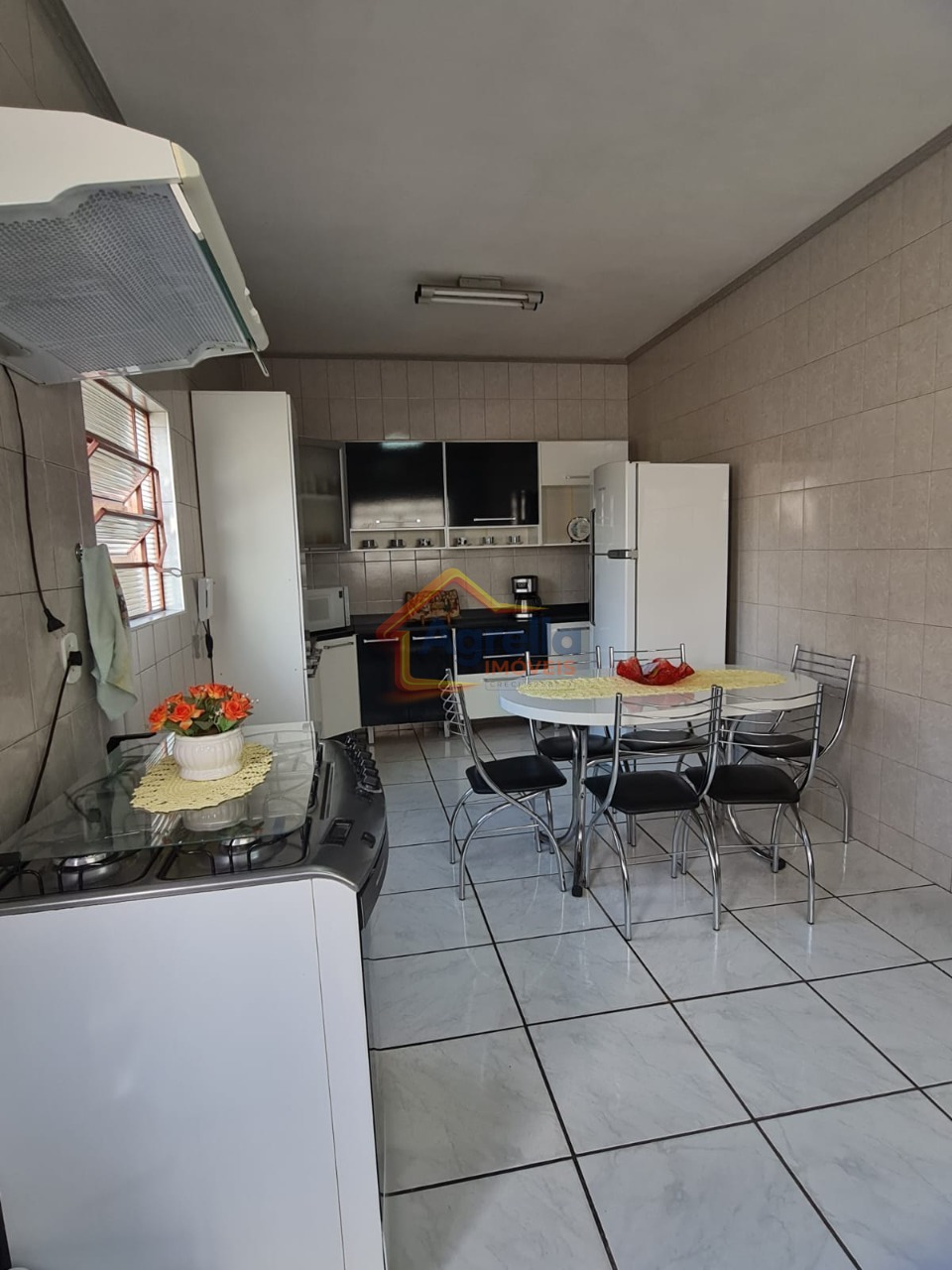 Casa, 3 quartos, 174 m² - Foto 2