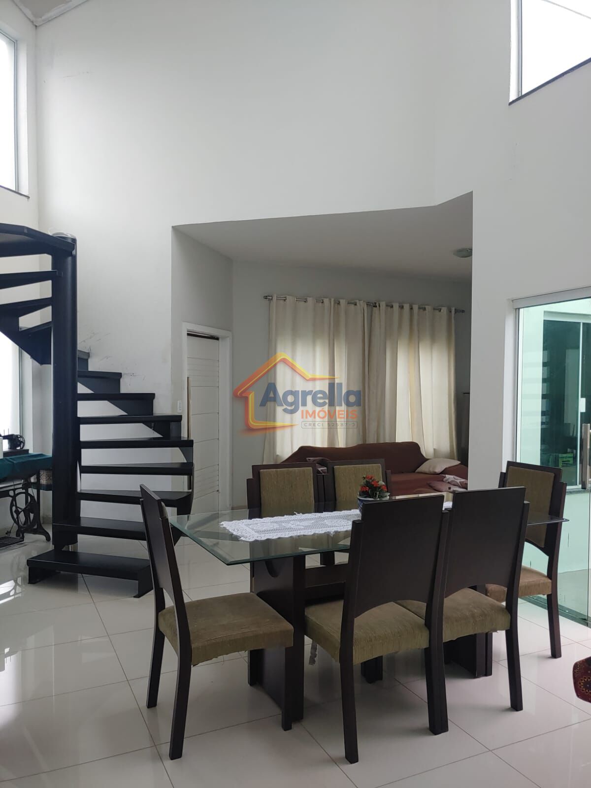 Casa, 3 quartos, 225 m² - Foto 2