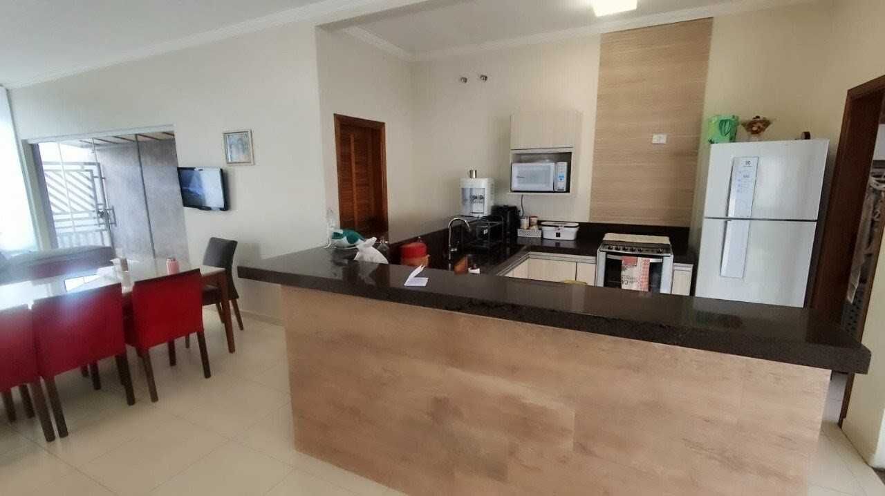 Sobrado, 4 quartos, 241 m² - Foto 4