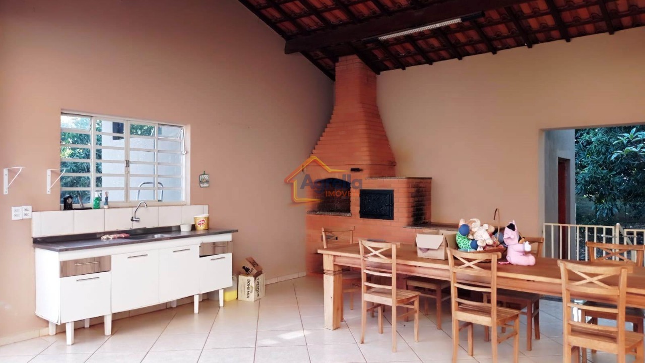 Sítio, 3 quartos, 170 m² - Foto 2