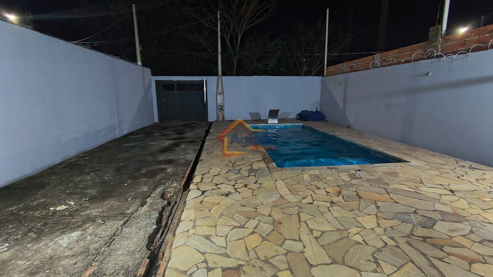 Casa, 1 quarto, 55 m² - Foto 1