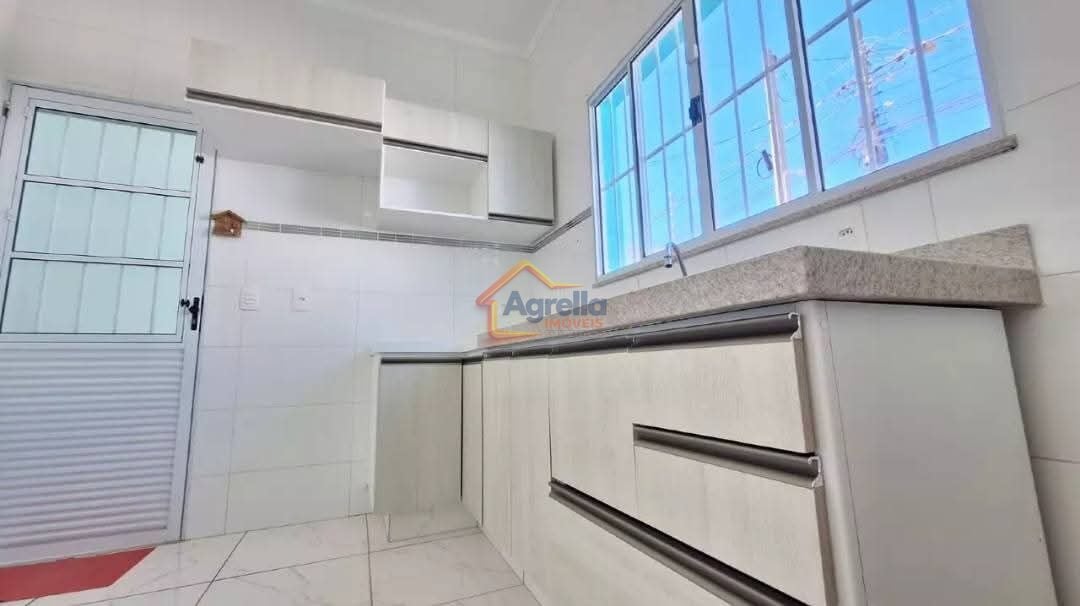 Casa, 2 quartos, 130 m² - Foto 2
