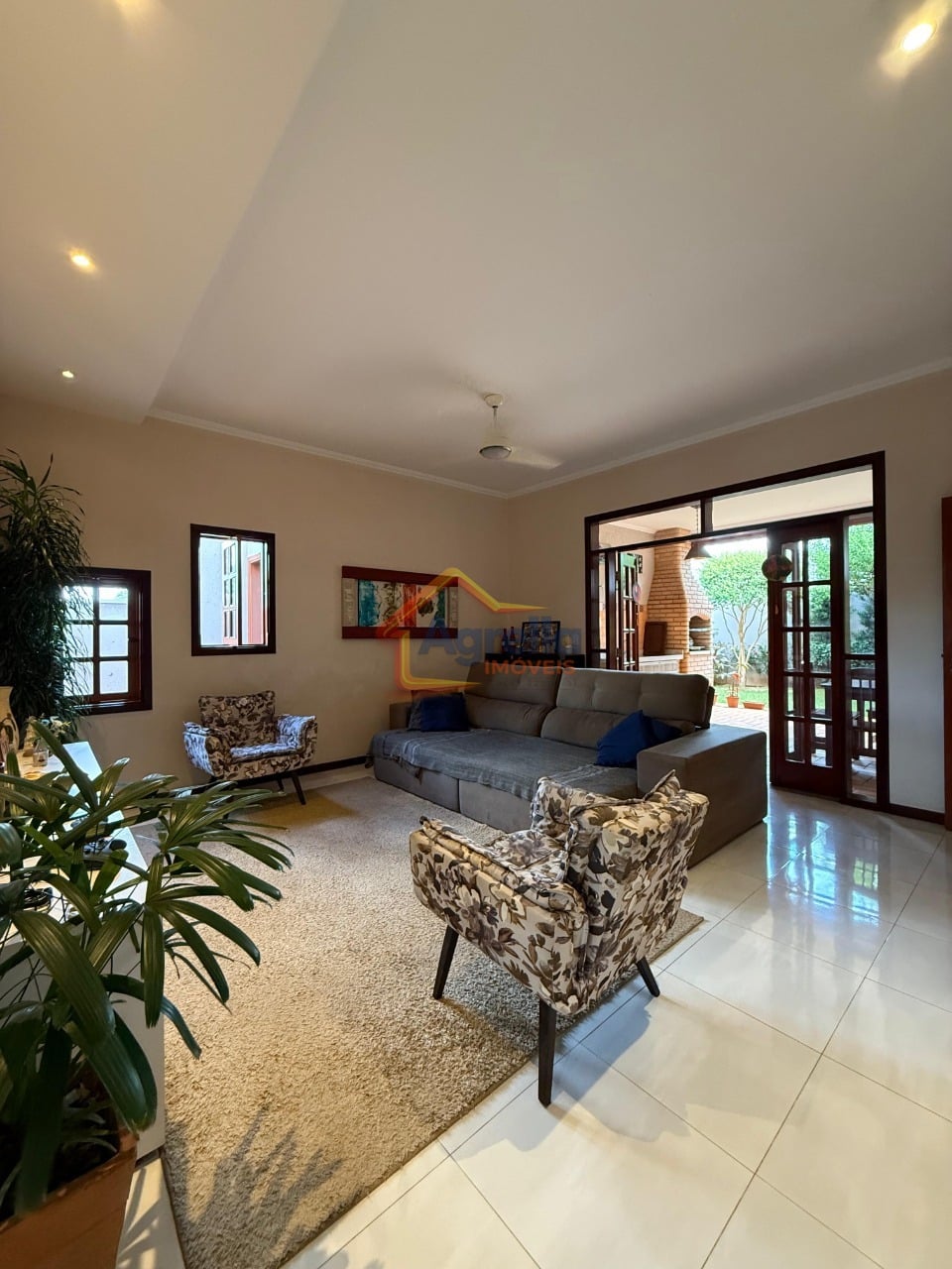 Casa, 3 quartos, 220 m² - Foto 3
