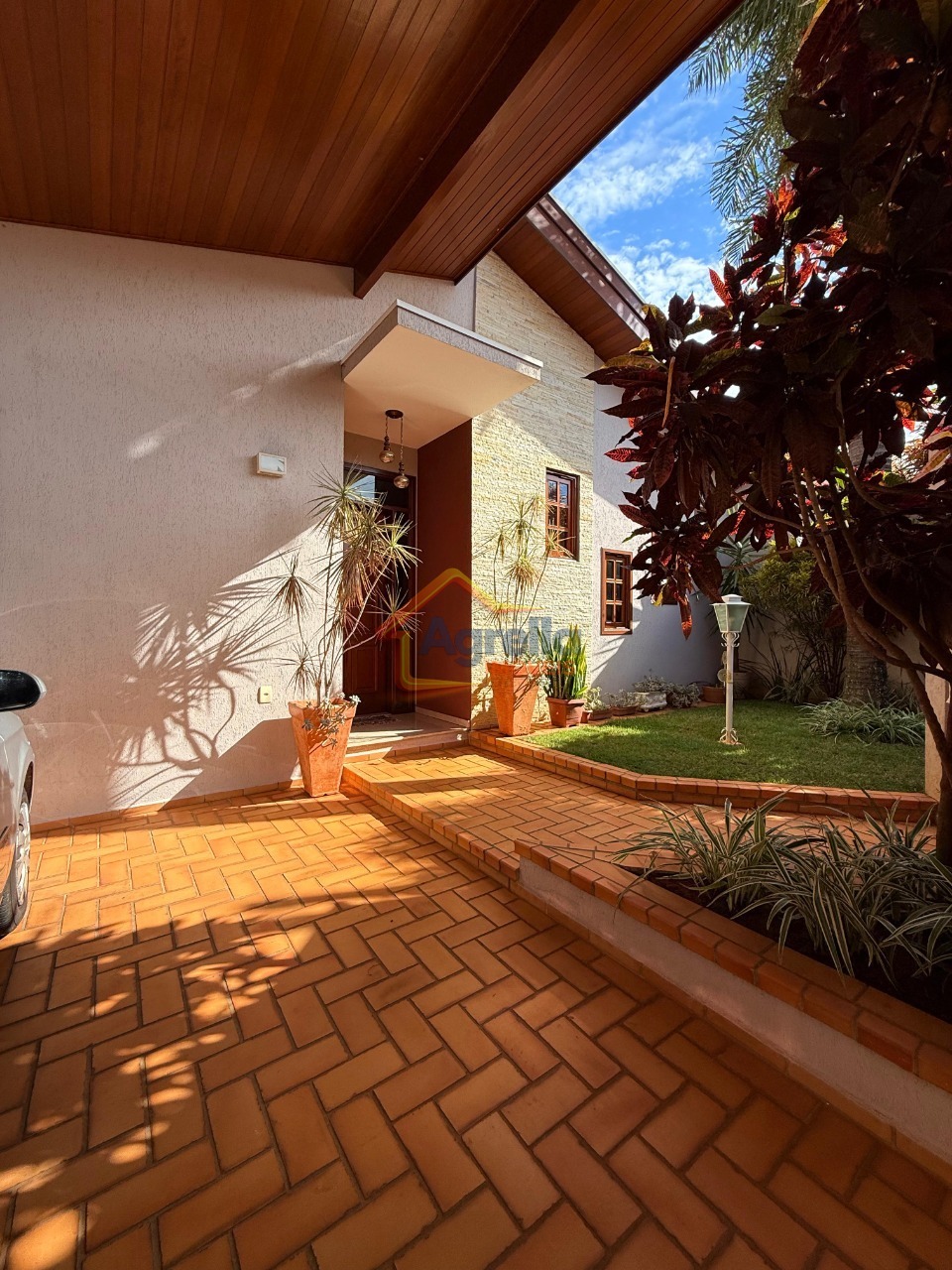 Casa, 3 quartos, 220 m² - Foto 2