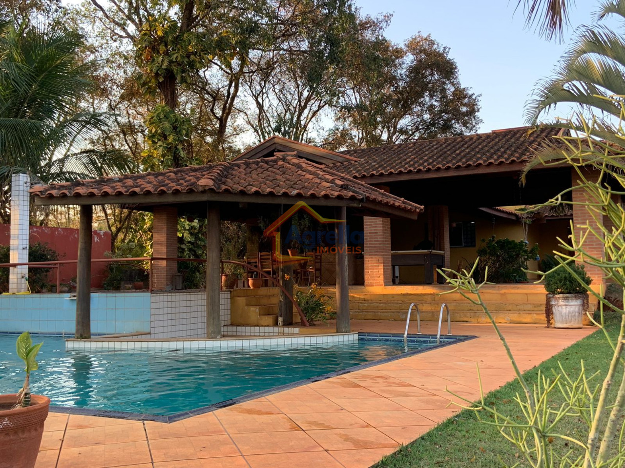 Sítio, 4 quartos, 450 m² - Foto 1