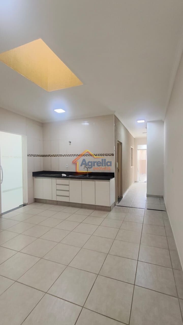 Casa, 3 quartos, 156 m² - Foto 4
