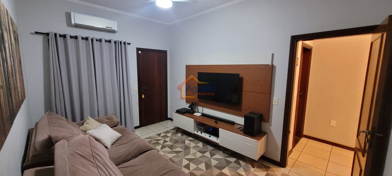 Casa, 3 quartos, 243 m² - Foto 3