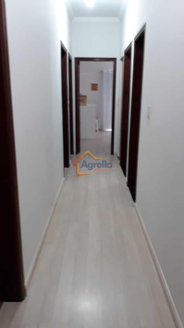 Casa, 4 quartos, 246 m² - Foto 3