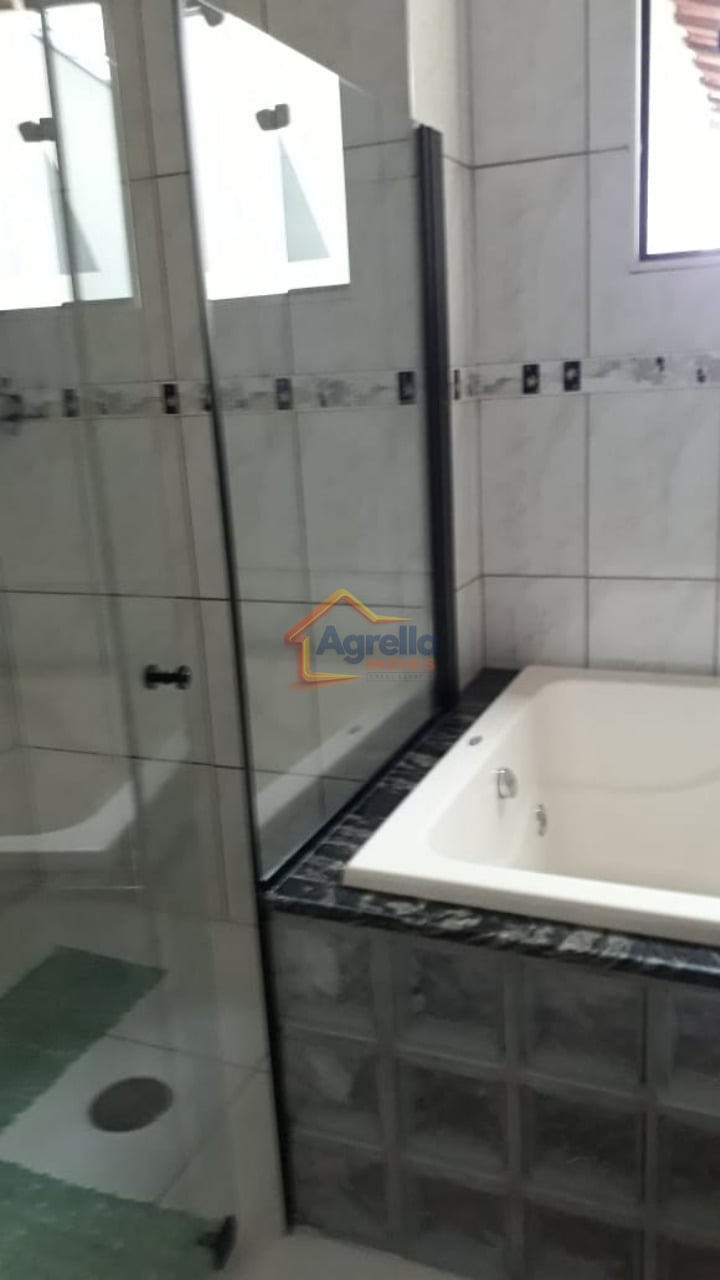 Casa, 4 quartos, 246 m² - Foto 22