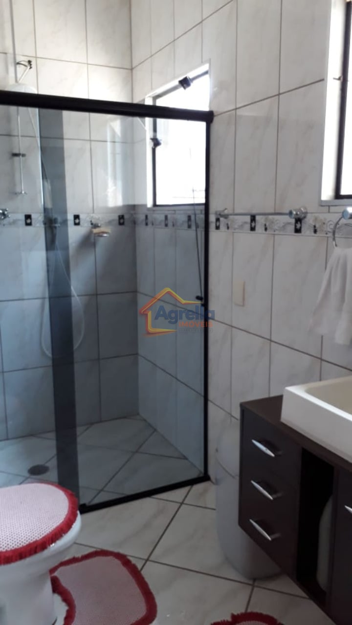 Casa, 4 quartos, 246 m² - Foto 24