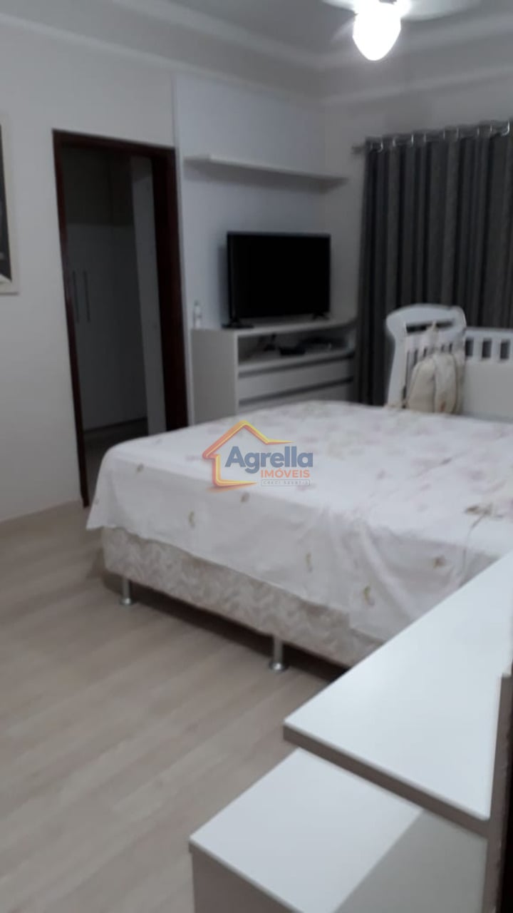 Casa, 4 quartos, 246 m² - Foto 10