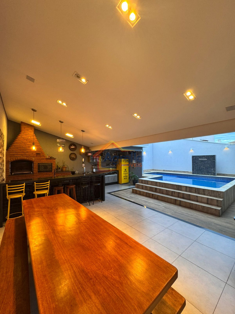 Casa, 3 quartos, 169 m² - Foto 1