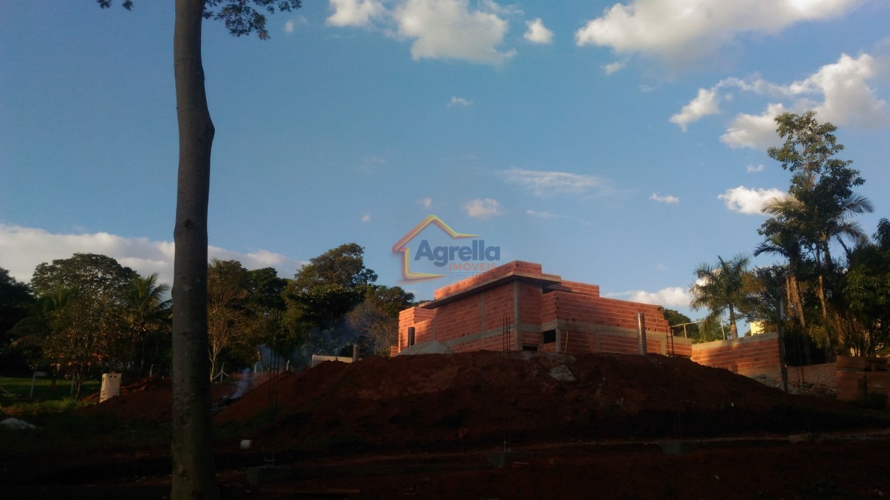 Sítio, 3 quartos, 220 m² - Foto 1