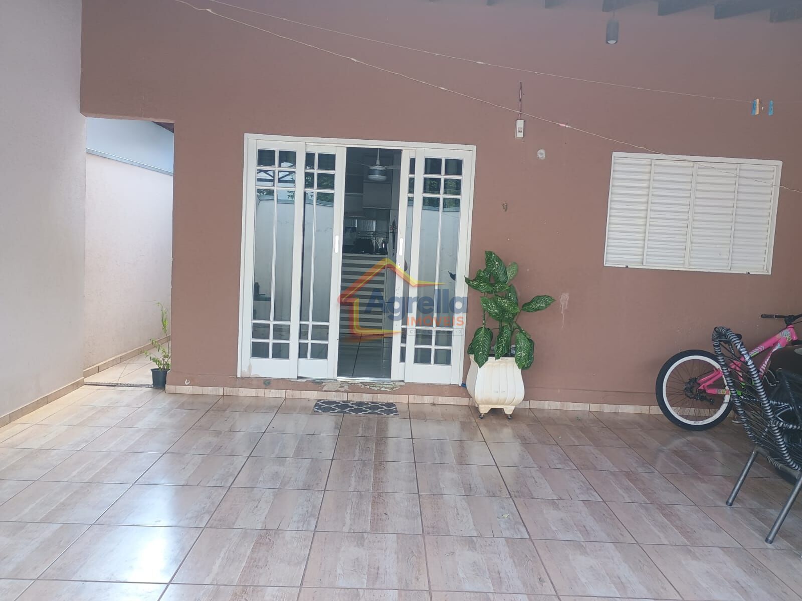 Casa, 3 quartos, 48 m² - Foto 1